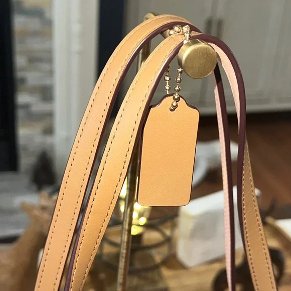 COACH Horse & Carriage Jacquard City Tote w/Leather Trim in Blush Pink, NWOT - Picture 10 of 16